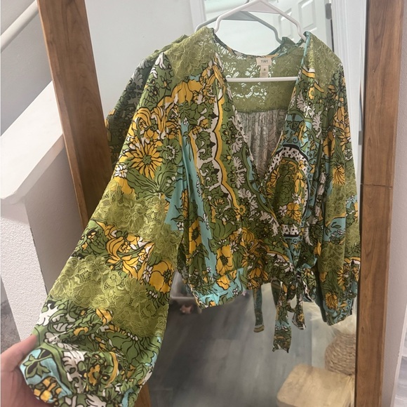 Anthropologie Tiny Long-Sleeve Printed V-Neck Wrap Top - Picture 2 of 6